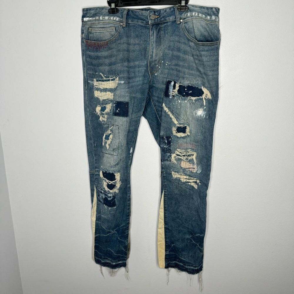 First Row distressed jeans size 40/32
